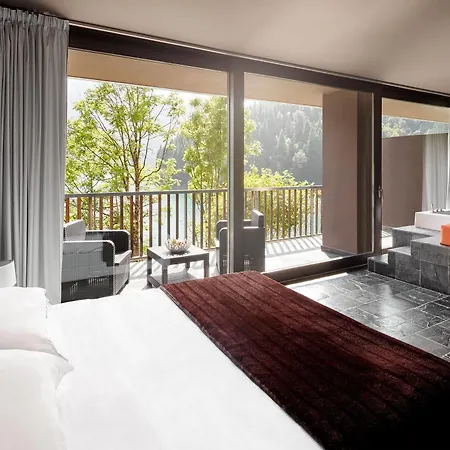 Maanja Lake Front Apart-hotel *